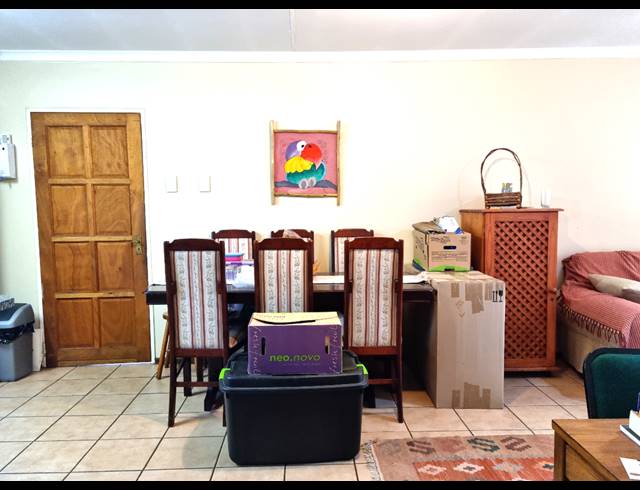 2 BEDROOM SECTIONAL TITLE RENTED IN PIERRE VAN RYNEVELD